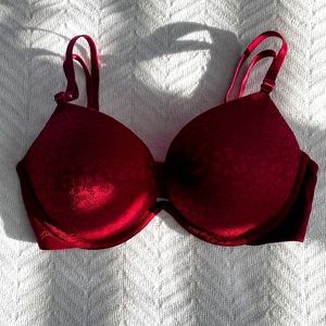 BNWT VS pink super push up bra lace 32D